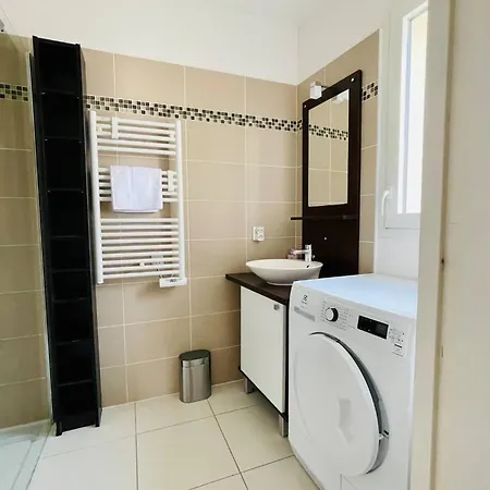 Apartment L Echappee Rochelaise - Hypercentre Parking Prive